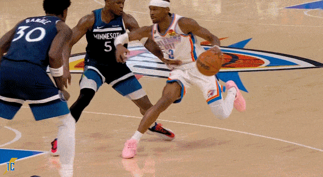 开云app-华子亲手送亚历山大20+！这眼神，是要弑父啊！